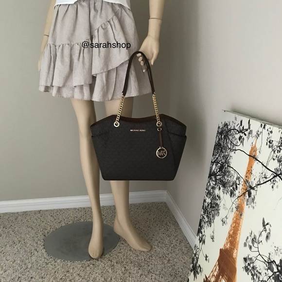 🌼Michael Kors Set - Picture 8 of 16